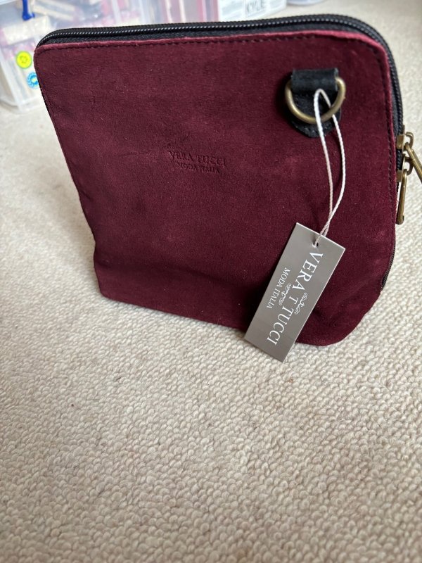 Women's Rhiannon Cross Body Shoulder Bag – Vera Pelle Italian Suede Messenger Handbag - Leather Handbag - British D'sire