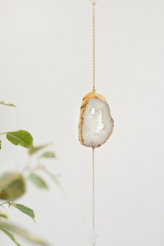 Xander Kostroma XXL Raw Quartz Crystal Window Suncatcher – 120cm Healing Decoration for Energy Cleansing, Clarity & Positive Vibes, Ideal for Home & Wellness Enthusiasts Secondary image