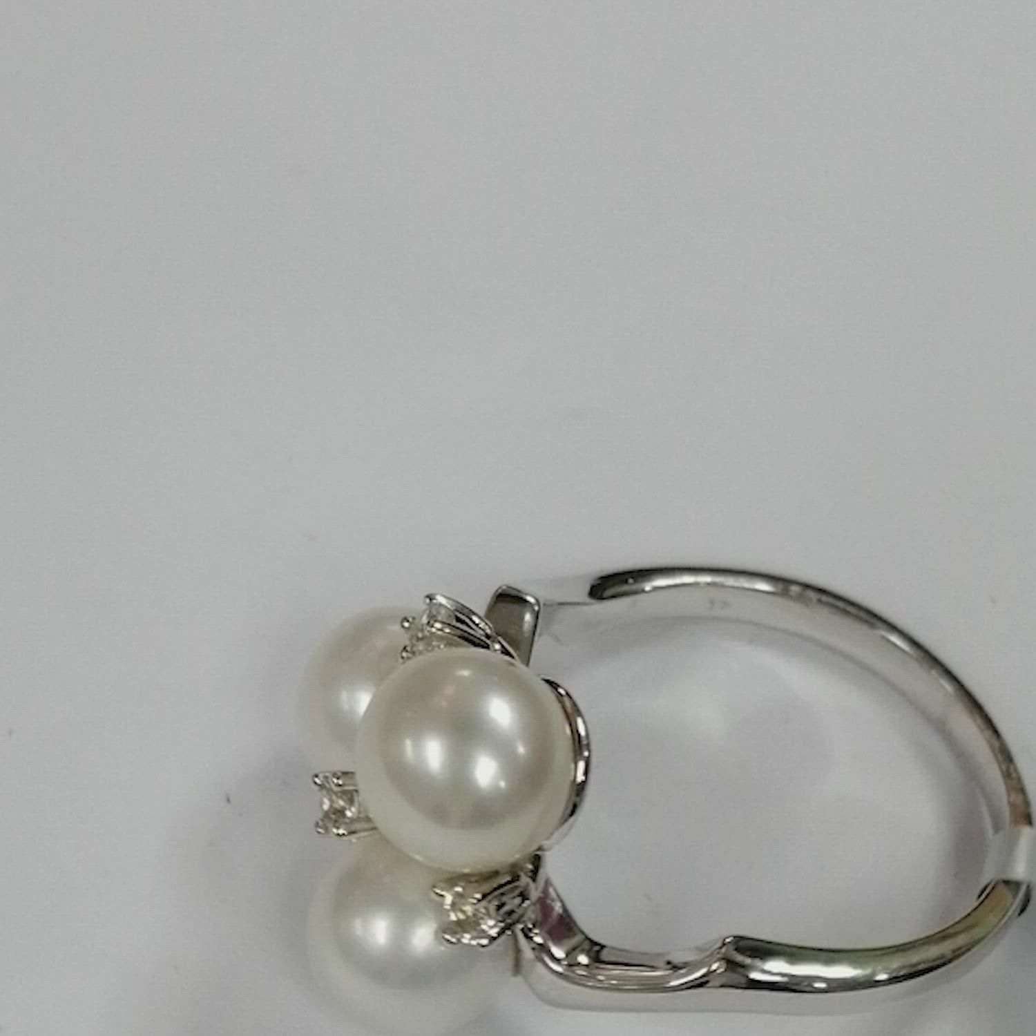 Pearlz Gallery Pearl & White Topaz Cluster Ring for Women – 7-8mm Freshwater Pearls in Rhodium-Plated 925 Sterling Silver, Elegant Jewelry for Gifting & Special Occasions