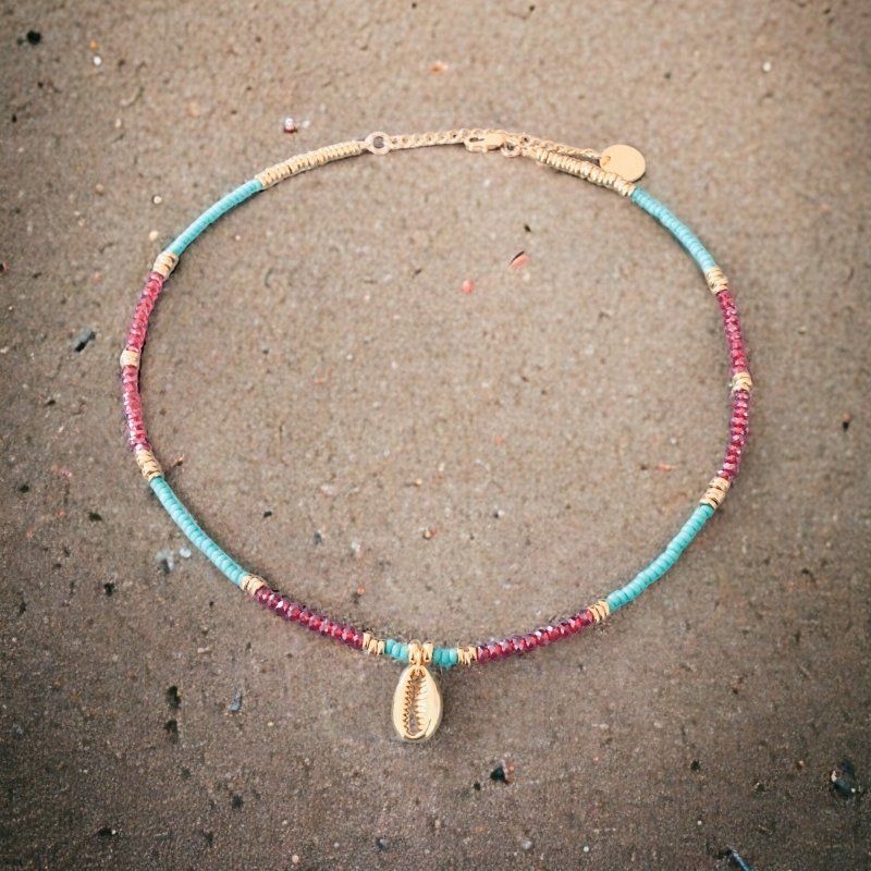 Clover 24K Gold Plated Cowrie Shell Surfer Choker Necklace | Women's Choker | Gift Jewelry | Gift Idea Secondary image
