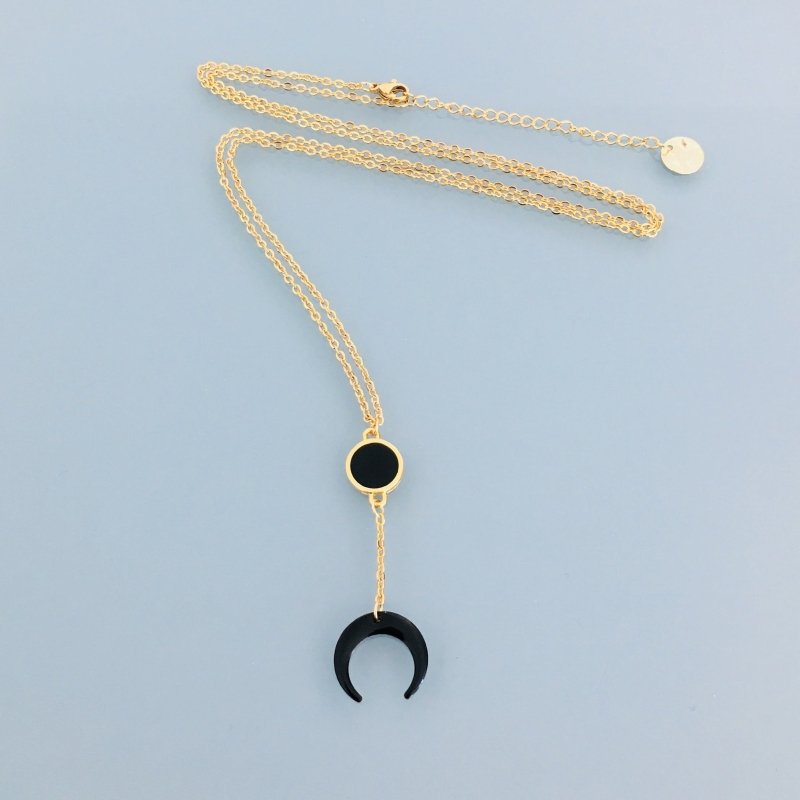 Clover Black Horn Moon Necklace | Gold Necklace | Gilded Jewel | Golden Necklace | Jewelery Gifts | Woman Gift Idea | Moon Jewel | Celestial Necklace - Necklace - British D'sire