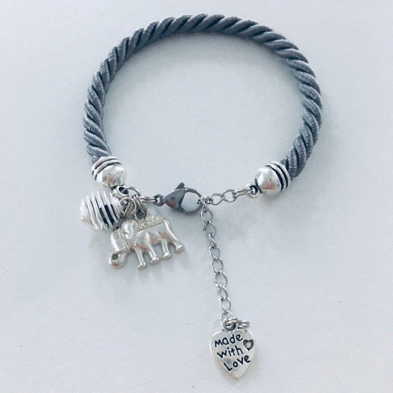 Clover Grey Bracelet with Elephant Pendant and Pearl to Perfume | Jewelry | Bracelet | Lucky Charm | Jewelry bracelets | Christmas Gift - Bracelet - British D'sire