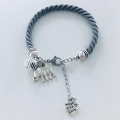 Clover Grey Bracelet with Elephant Pendant and Pearl to Perfume | Jewelry | Bracelet | Lucky Charm | Jewelry bracelets | Christmas Gift - Bracelet - British D'sire