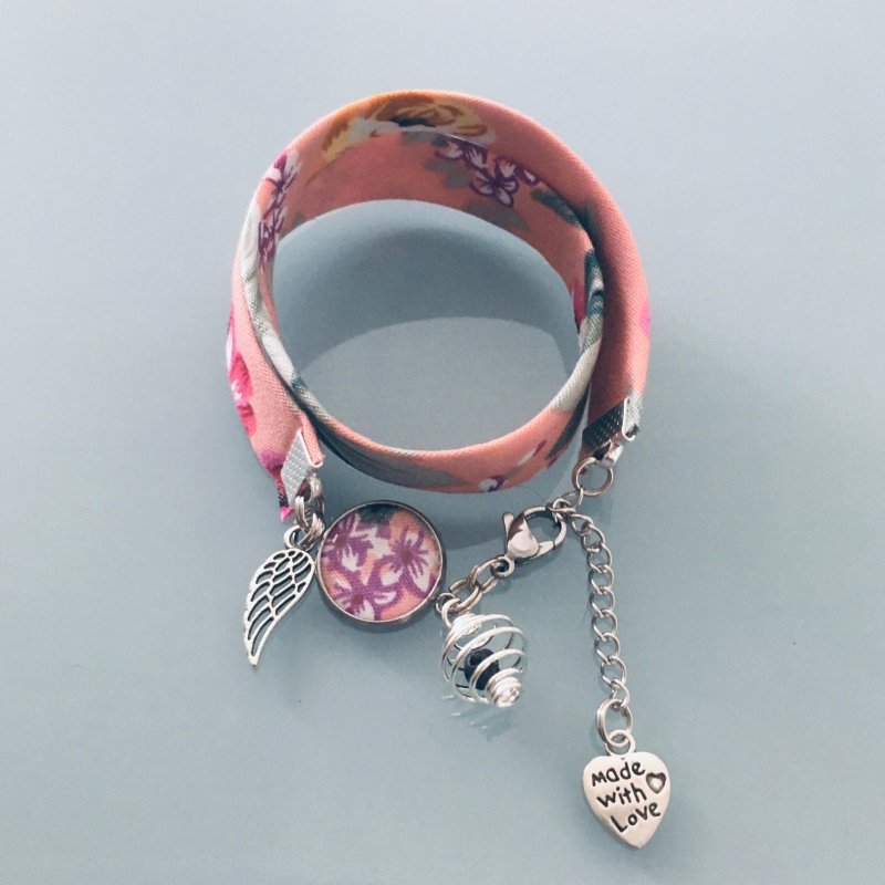 Clover Liberty Flower Bracelet | Liberty Jewelry | Liberty Fabric Bracelet | Gift idea for Women's - Bracelet - British D'sire Main image