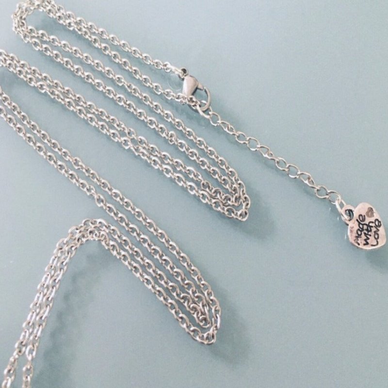Clover Pregnancy Bola | Pregnancy Bola Necklace with Sonic Bead and Silver Pendant | Gift Jewelry | Gift Idea | Mother to Be Jewel | Mom Gift - Necklaces - British D'sire
