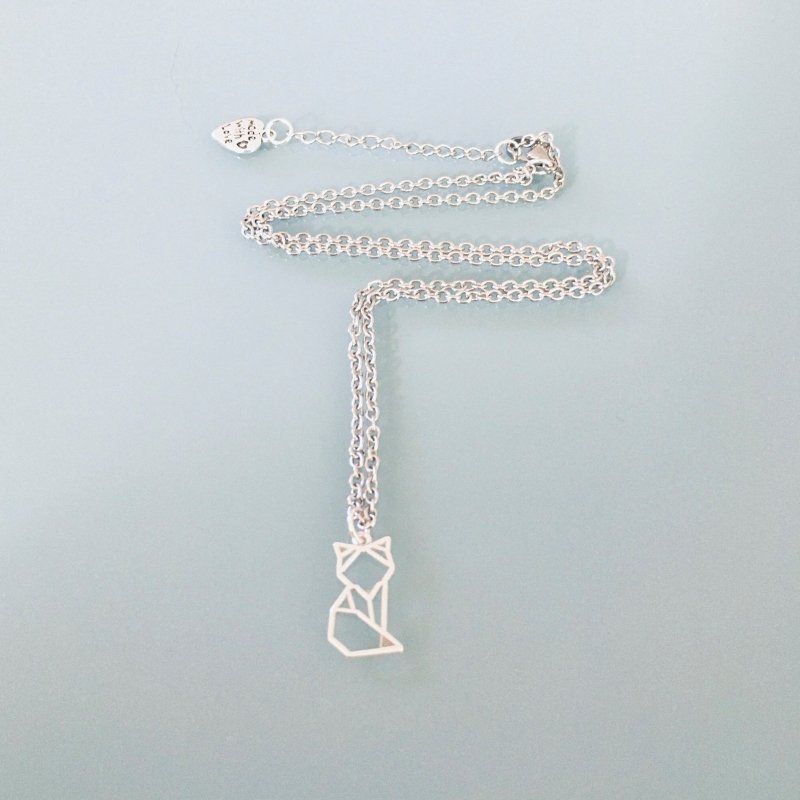 Clover Silver Fox Pendant Necklace | Silver Jewel | Fox Jewelry | Lucky Necklace | Gift Jewelry | Fox | Gift - Necklace - British D'sire Main image