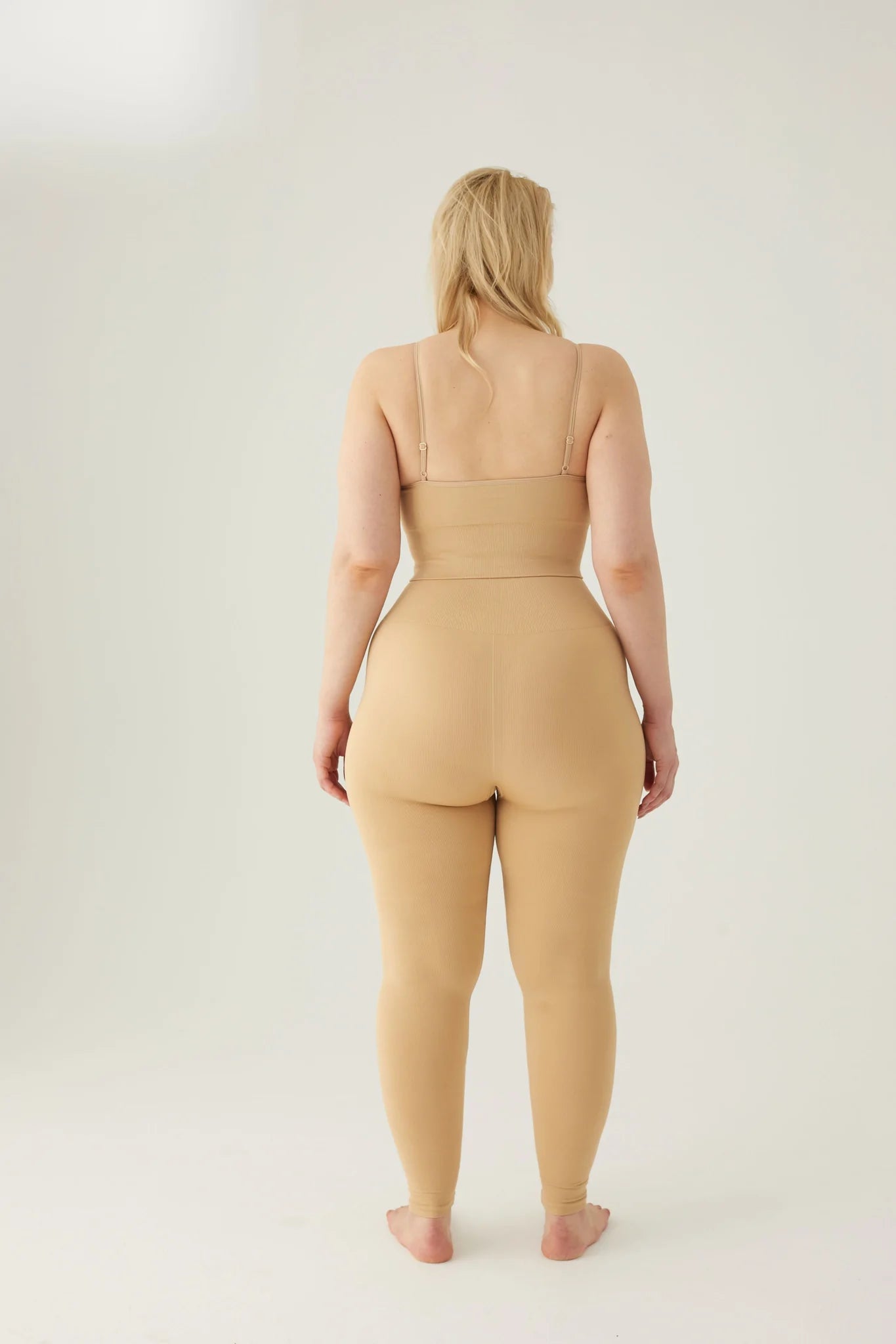 Form & Grace Seamless Leggings With Wide Waistband Latte - Gym Leggings - British D'sire