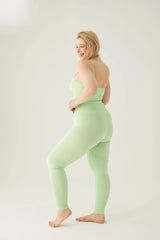 Form & Grace Seamless Leggings With Wide Waistband Pistachio - Gym Leggings - British D'sire