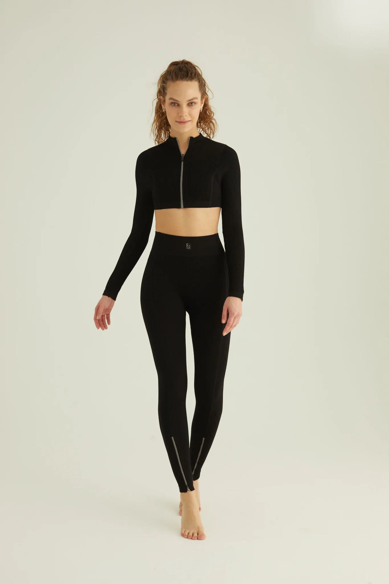 Form & Grace Seamless Ribbed Leggings With Contrast Zip Black - Gym Leggings - British D'sire