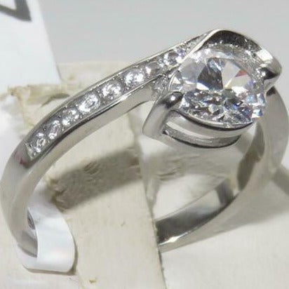 Jewellery Kingdom Cubic Zirconia 1CT Accents Silver Stainless Steel Arrow Head Ladies Pear Ring Secondary image