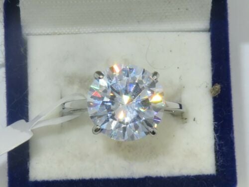Jewellery Kingdom Cubic Zirconia 5 CT Stainless Steel Super Sparkling Ladies Solitaire Ring (Silver) - Jewelry Rings - British D'sire