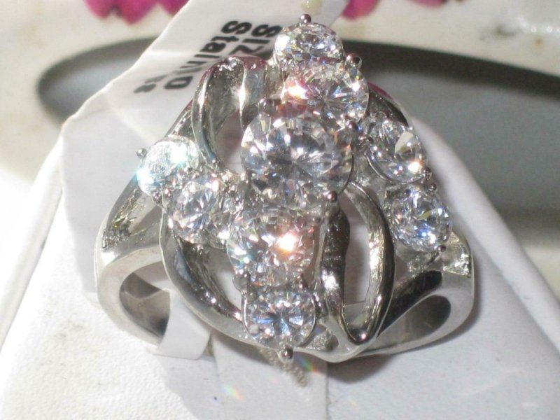 Jewellery Kingdom Cubic Zirconia Solitaires 6CT Scattered Stainless Steel Silver Sparkling Ladies Ring Secondary image