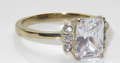 Jewellery Kingdom Cubic Zirconia Steel Elegant Sparkle Ladies Emerald Cut Ring (Gold & Clear) - Jewelry Rings - British D'sire