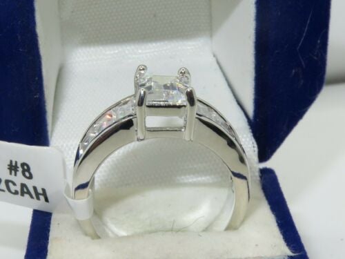 Jewellery Kingdom Ladies Emerald Cubic Zirconia Solitaire Accents 5K Ring (Silver) Secondary image