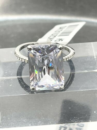 Jewellery Kingdom Emerald Cut Simulated Diamonds Stainless Steel 8 Carat Ring (Silver) Secondary image