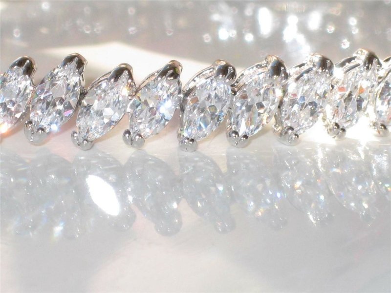 Jewellery Kingdom Ladies 7 Inch 15 Carat Rhodium Marquise Tennis Bracelet (Silver) Secondary image