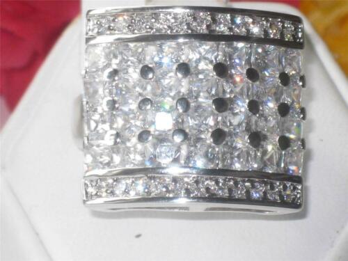 Jewellery Kingdom Ladies Cocktail Princess Cubic Zirconia Super Sparkling Ring (Silver) Secondary image