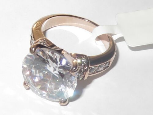 Jewellery Kingdom Ladies Cushion Cut Solitaire Accents 4k Ring (Gold) - Rings - British D'sire