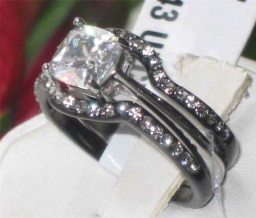 Jewellery Kingdom Ladies Cushion Wedding Engagement Bands Set Stainless Steel Ring (Black) - Engagement Rings - British D'sire