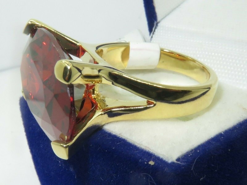 Jewellery Kingdom Ladies Gold Garnet 18kt Solitaire 8 Carat Cocktail Sparkling Ring (Red) - Jewelry Rings - British D'sire