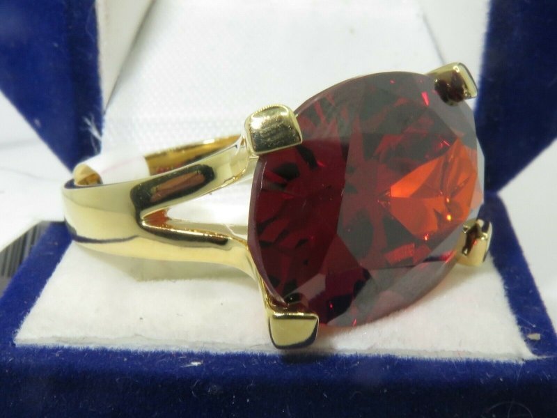 Jewellery Kingdom Ladies Gold Garnet 18kt Solitaire 8 Carat Cocktail Sparkling Ring (Red) - Jewelry Rings - British D'sire
