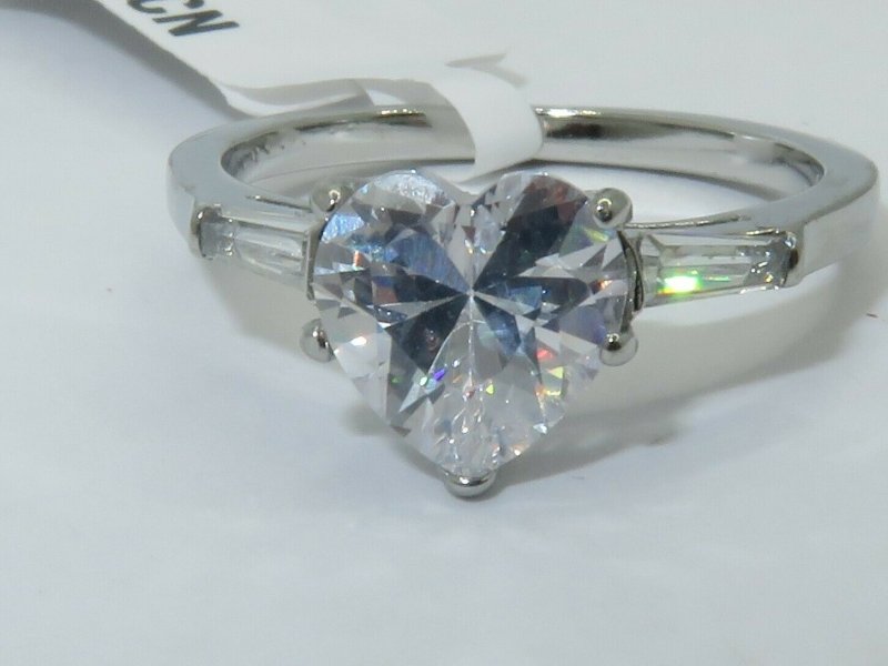 Jewellery Kingdom Ladies Heart Baguettes Engagement 2 Carat Stainless Steel Ring (Silver) - Jewelry Rings - British D'sire Main image
