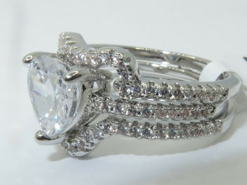 Jewellery Kingdom Ladies Heart Wedding Engagement Band Set 3pcs 2.50k Rhodium Ring (Silver) - Rings - British D'sire