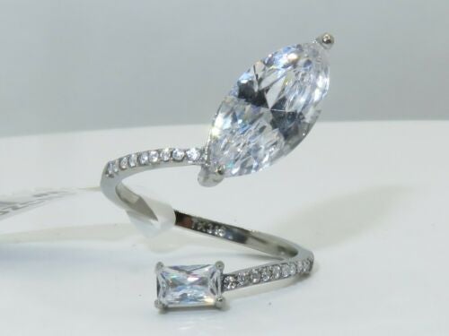 Jewellery Kingdom Ladies Marquise Emerald Cut Cubic Zirconia Stainless Steel Ring (Silver) Secondary image