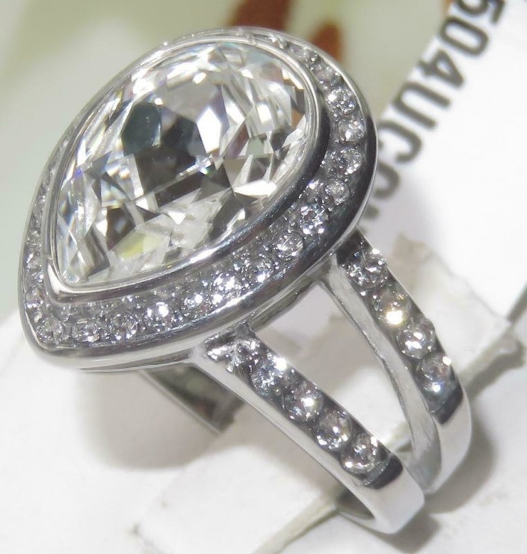 Jewellery Kingdom Ladies Pear Cz Bezel Silver Stainless Steel 8 Carat Cocktail Ring Secondary image