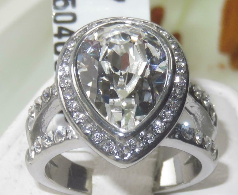 Jewellery Kingdom Ladies Pear Cz Bezel Silver Stainless Steel 8 Carat Cocktail Ring - Jewelry Rings - British D'sire