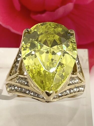 Jewellery Kingdom Ladies Pear Peridot Gold 18kt 12 Carat Green Cocktail Statement Ring - Jewelry Rings - British D'sire
