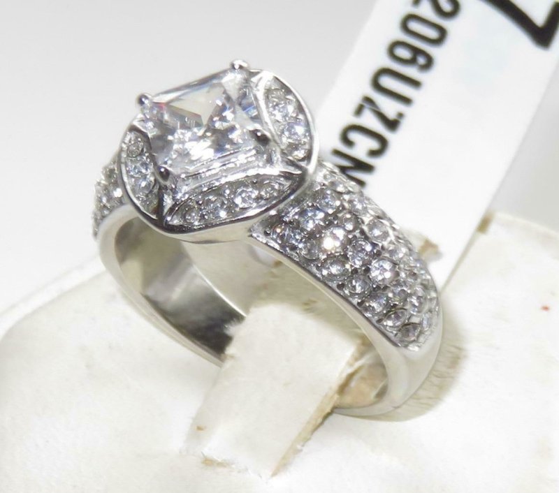 Jewellery Kingdom Ladies Princess 3 Carat Stainless Steel Accents Engagement Ring (Silver) - Jewelry Rings - British D'sire