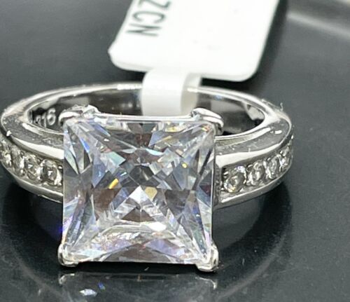 Jewellery Kingdom Ladies Princess Cut Square Cubic Zirconia Stainless Steel 3 Carat Ring (Silver) - Jewelry Rings - British D'sire