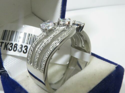 Jewellery Kingdom Ladies Silver Band Cz 3 Solitaires Stainless Steel Sparkling 3 Carat Ring Secondary image