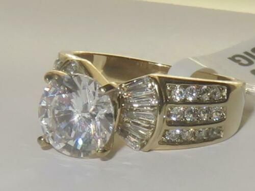 Jewellery Kingdom Ladies Sparkle Cubic Zirconia Solitaire Accents Baguettes 2K Ring (Gold) Secondary image