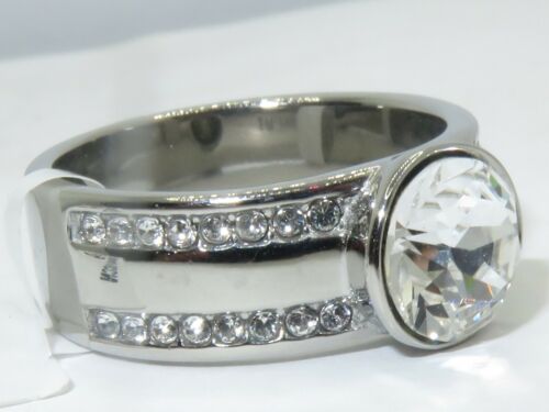 Jewellery Kingdom Ladies Stainless Steel Cubic Zirconia 8mm Band Bezel Ring (Silver) Secondary image