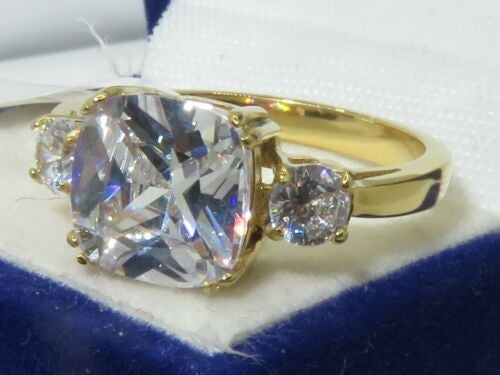 Jewellery Kingdom Ladies Three Cushion Cut 4K Ring (Gold) - Rings - British D'sire