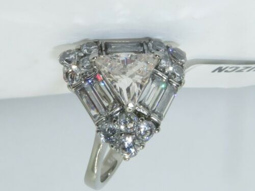 Jewellery Kingdom Ladies Triangle Trillion 4k Stainless Steel Ring (Silver) Secondary image
