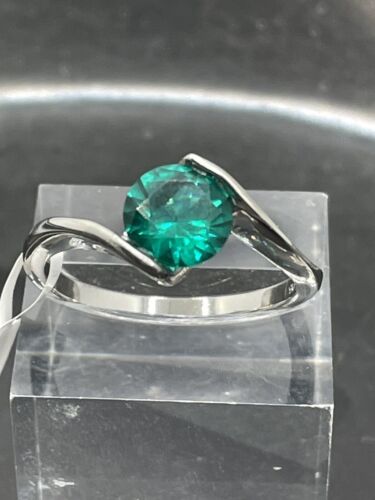 Jewellery Kingdom Ladies Zircon Cz Silver Stainless Steel Solitaire Ring (Green) Secondary image