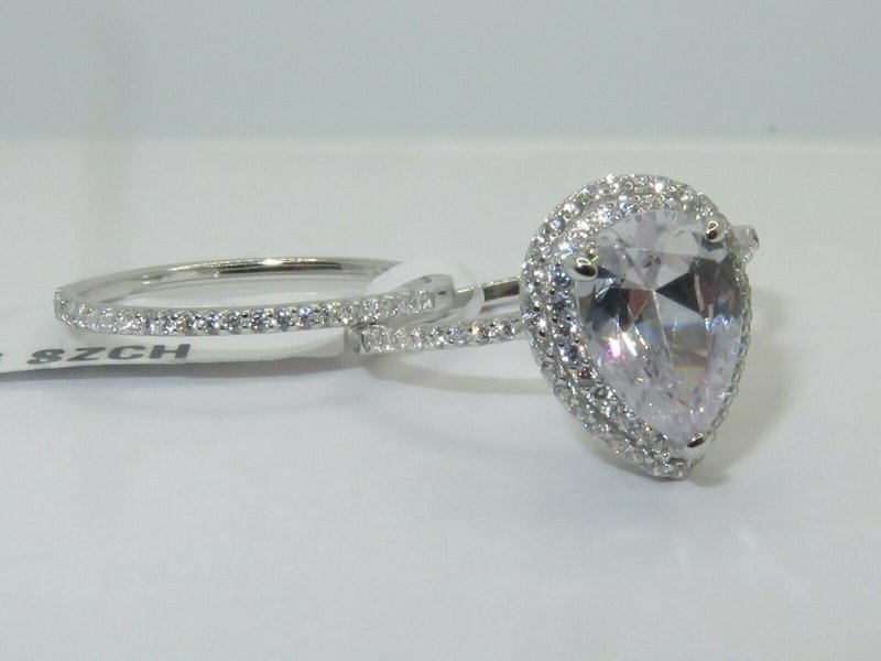 Jewellery Kingdom Pear Cut Simulated Diamonds Sterling Engagement Wedding Ring Set (Silver) Secondary image