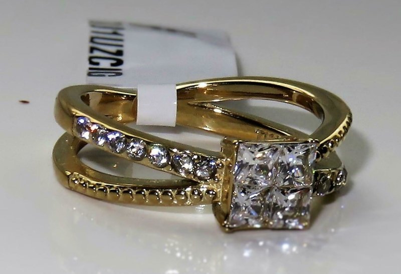 Jewellery Kingdom Princess Ladies Simulated Diamond 15ct Steel Crossover 18kt Ring (Gold) - Jewelry Rings - British D'sire
