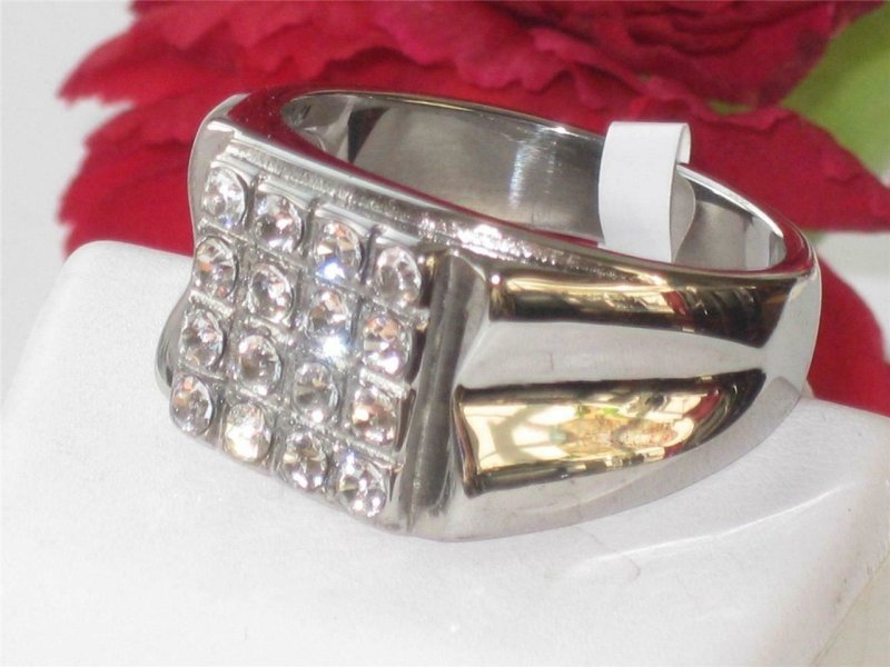 Jewellery Kingdom Signet Pink Simulated Diamonds Stainless Steel Mens Silver Ring Secondary image