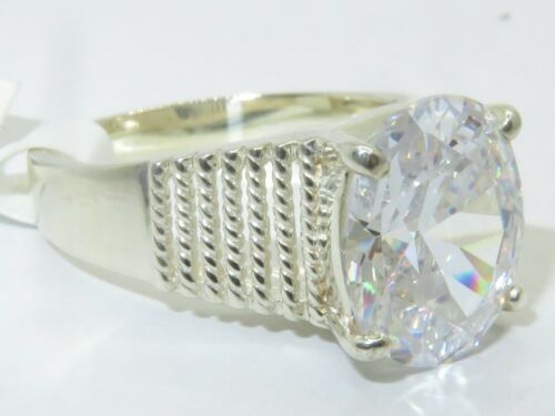 Jewellery Kingdom Solitaire Sterling Silver Simulated Diamonds Ladies Oval Ring Secondary image