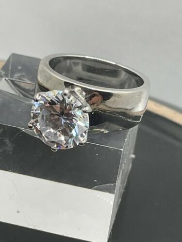 Jewellery Kingdom Solitaire Wide 6 CT Cubic Zirconia Stainless Steel Band Ladies Ring (Silver) - Rings - British D'sire