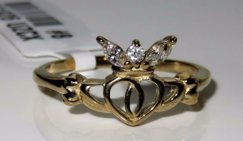 Jewellery Kingdom Steel Arquise Claddagh Ladies Love Friendship Ring Band (Gold) - Jewelry Rings - British D'sire Main image