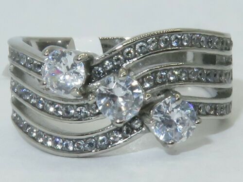 Jewellery Kingdom Three Stone Cubic Zirconia Stainless Steel Ladies Silver Solitaires Ring Band Secondary image