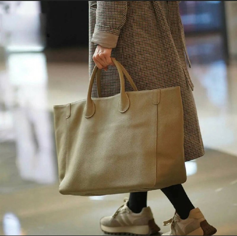 Oversized Leather Bag - Leather Bag - British D'sire