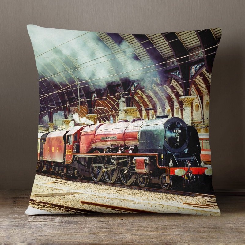 Yoosh Duchess Of Sutherland at York Station - 40 x 40 cm Cushion - Cushions & Covers - British D'sire