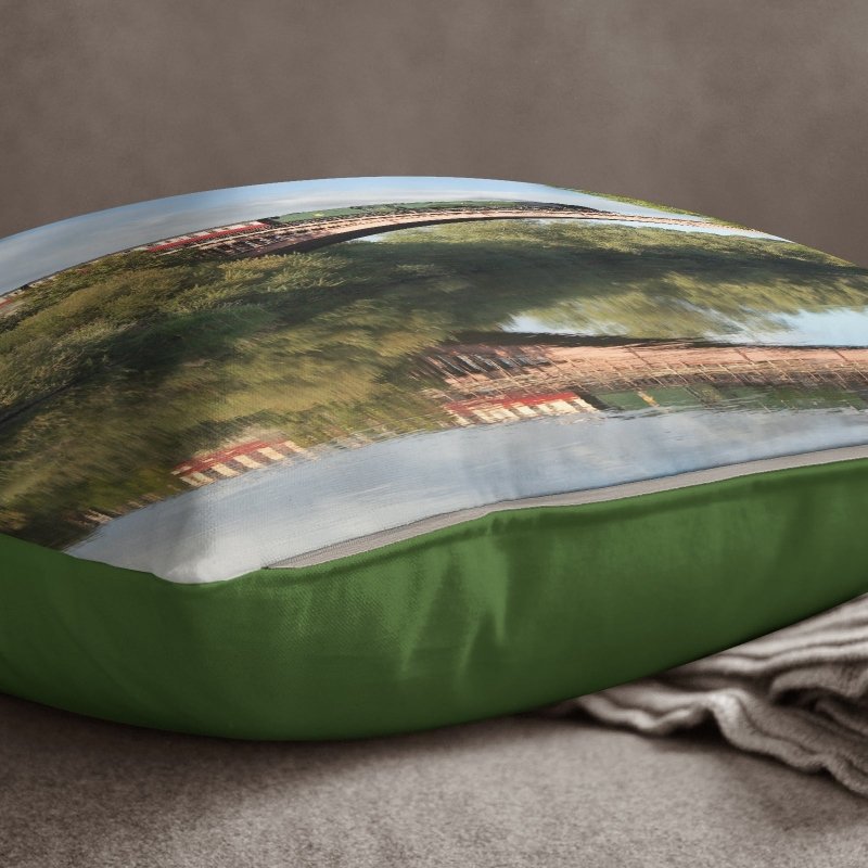 Yoosh Duchess Of Sutherland On Victoria Bridge - 40 x 40 cm Cushion - Cushions & Covers - British D'sire